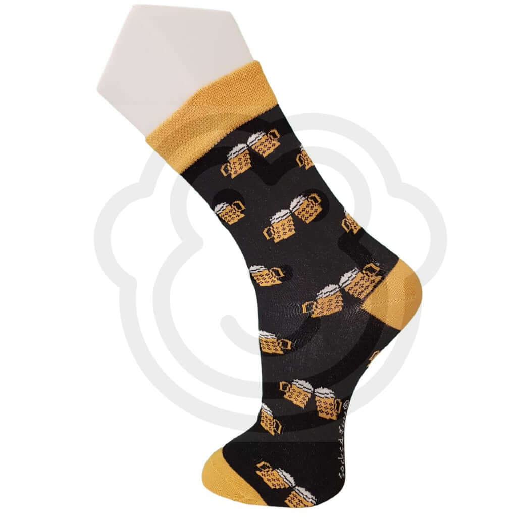 Chaussettes bières chopes avec motifs de chopes de bière sur fond noir, lot de 2 paires.